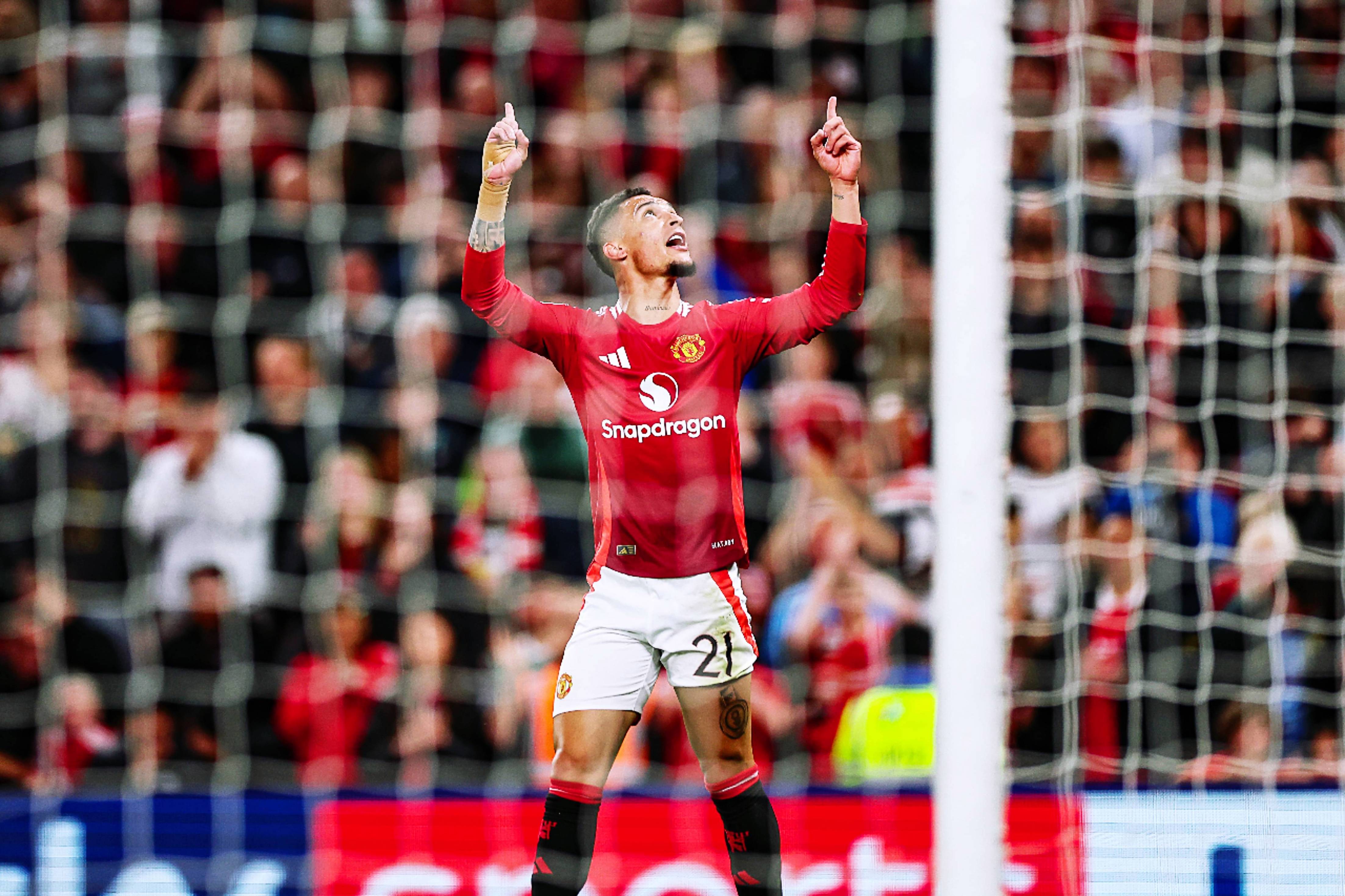 关于关键时刻曼联造点机会:德甲节点到来,引发热议,年轻球员得到机会的信息 关于关键时刻曼联造点机会:德甲节点到来,引发热议,年轻球员得到机会的信息